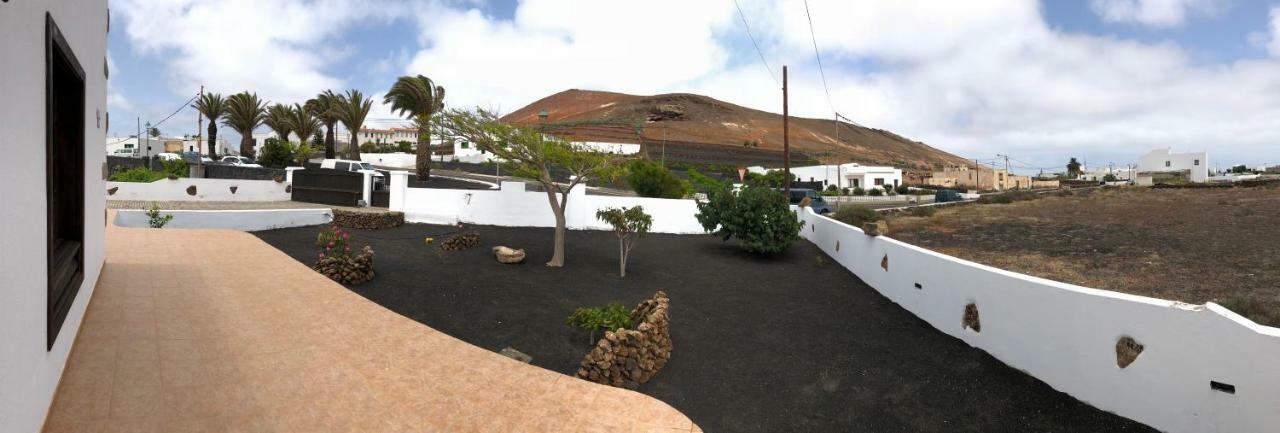 Villa Eva Tinajo Exterior photo
